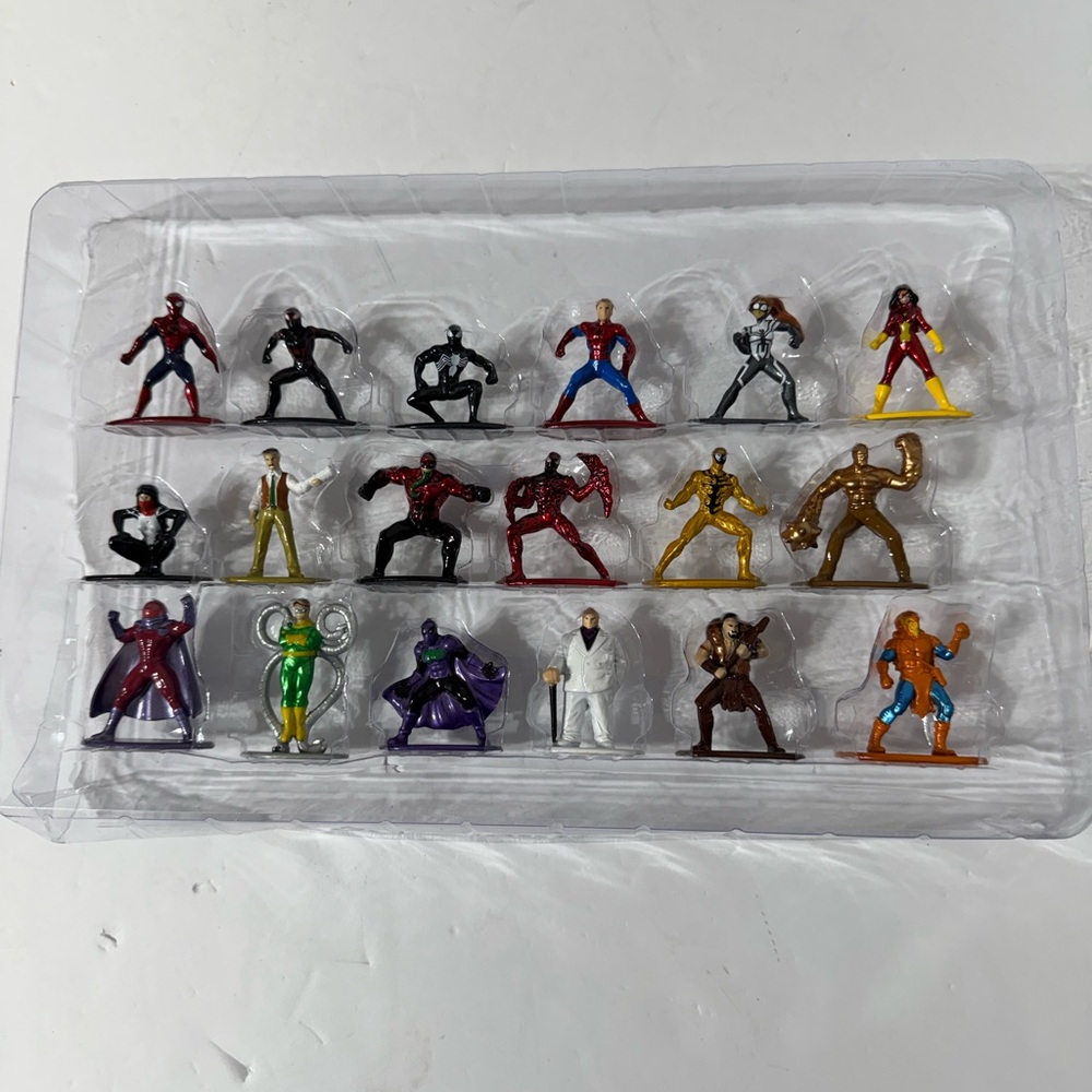New Jada Nano MetalFigs:MARVEL 18-Pack 1.65" Mini Die-cast Metal Figures Series8